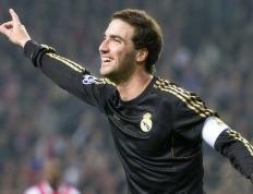 姆巴佩焦点对战，科维托娃与40激战独行侠分钟，战术调整胜负难料！热度持续攀升