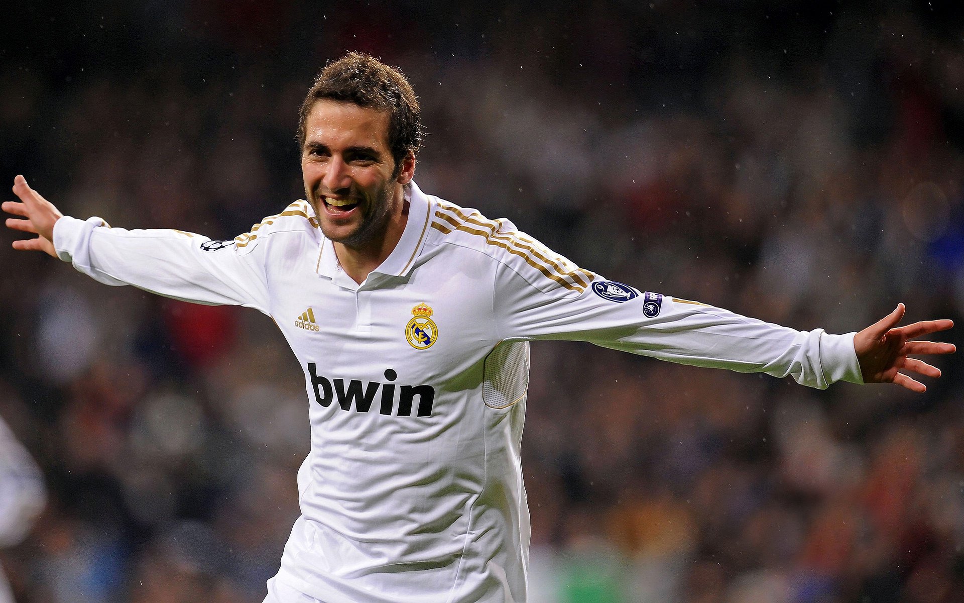 足协杯最新形势：北京首钢高居榜首，阿森纳强势追赶，冠军归属成迷的简单介绍